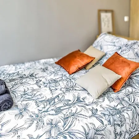 Le Champetre I Face Gare I Parking I Cozy & Familial I Rentimmo Apartment
