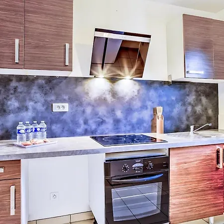 Apartment Le Champetre I Face Gare I Parking I Cozy & Familial I Rentimmo Troyes